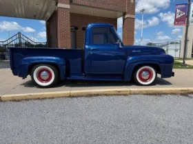 1953 Ford F-100 Pickup