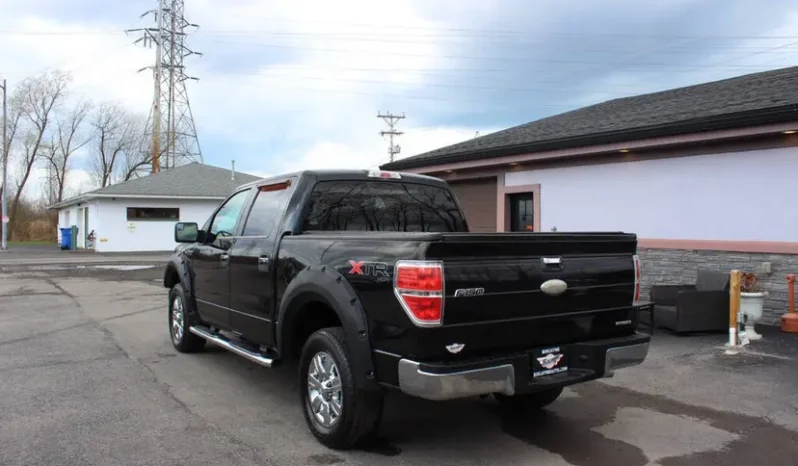 
								2011 Ford F-150 XLT full									