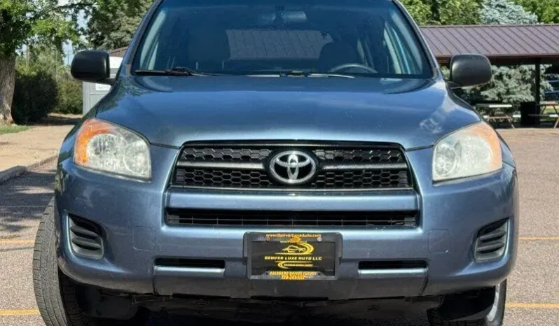 
								2011 Toyota RAV4 Base full									