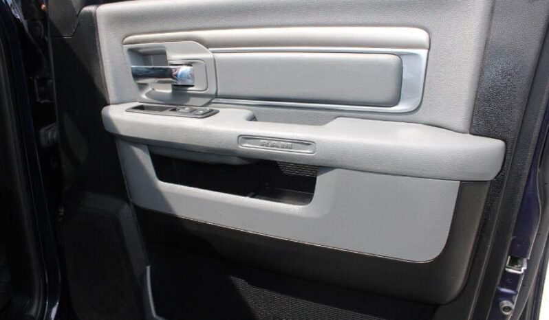 
								2013 Ram 1500 Big Horn full									