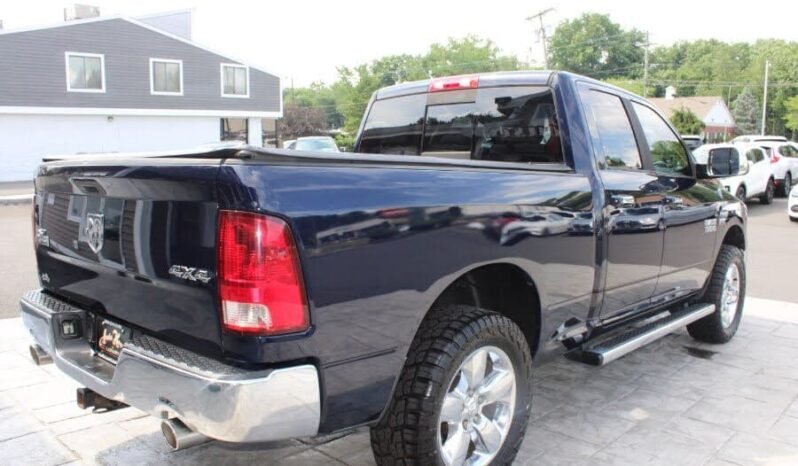 
								2013 Ram 1500 Big Horn full									