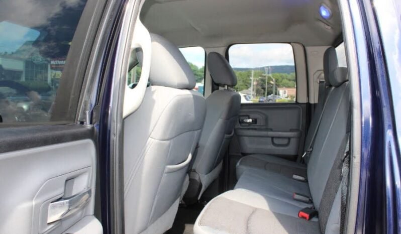 
								2013 Ram 1500 Big Horn full									