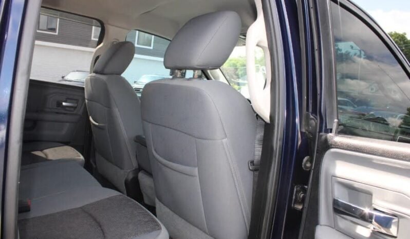
								2013 Ram 1500 Big Horn full									