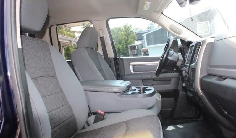 
								2013 Ram 1500 Big Horn full									