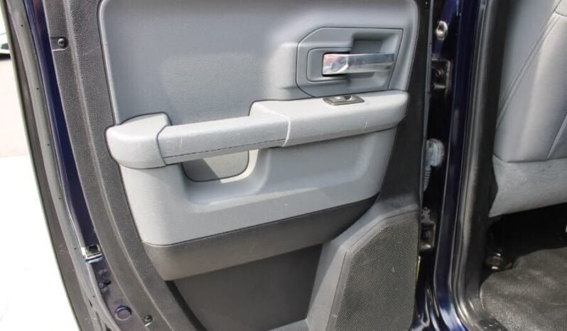 
								2013 Ram 1500 Big Horn full									