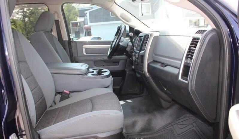 
								2013 Ram 1500 Big Horn full									
