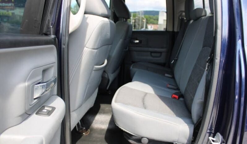 
								2013 Ram 1500 Big Horn full									