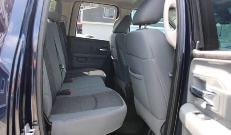 
								2013 Ram 1500 Big Horn full									