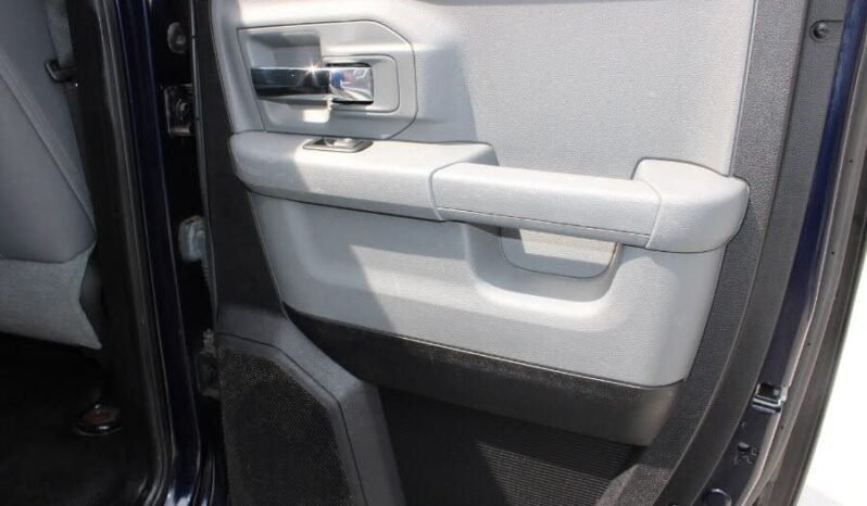 
								2013 Ram 1500 Big Horn full									