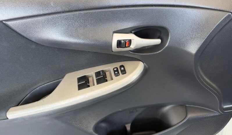 
								2013 Toyota Corolla S full									