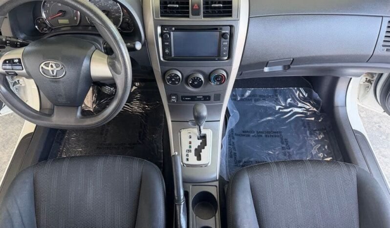 
								2013 Toyota Corolla S full									