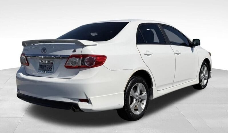 
								2013 Toyota Corolla S full									