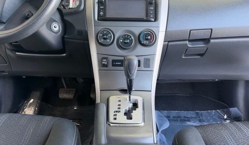 
								2013 Toyota Corolla S full									