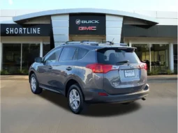 
										2014 Toyota RAV4 LE full									