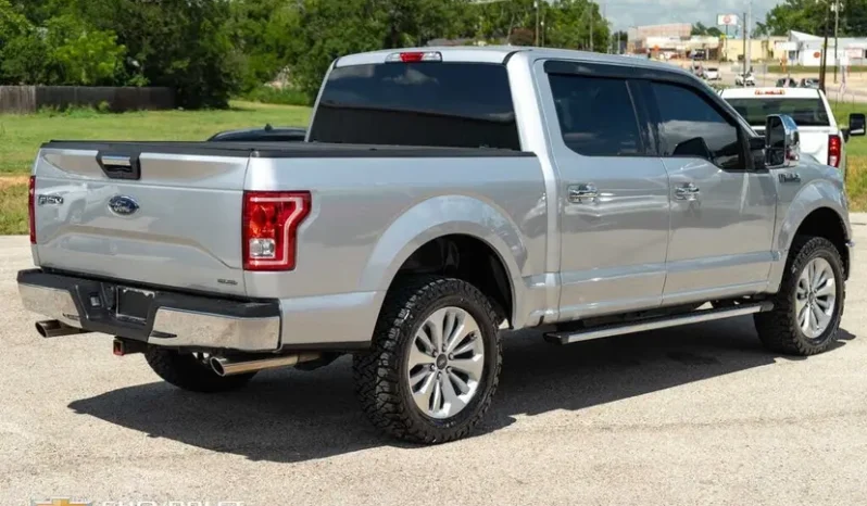 
								2015 Ford F-150 XLT full									