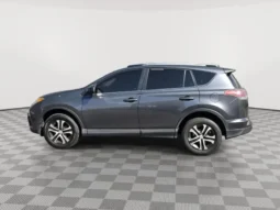 
										2016 Toyota RAV4 LE full									
