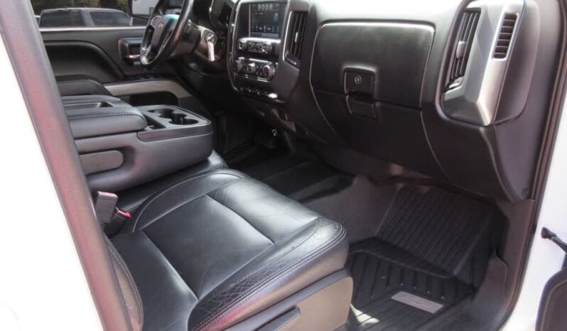 
								2017 Chevrolet Silverado 1500 LT Z71 full									