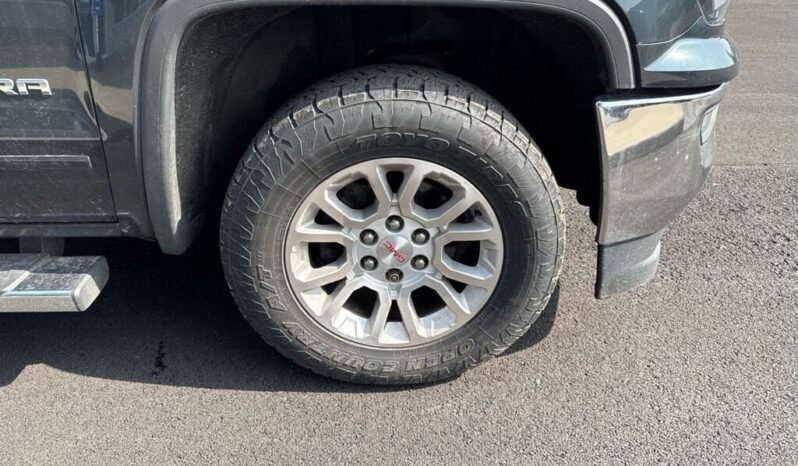 
								2017 GMC Sierra 1500 SLE full									