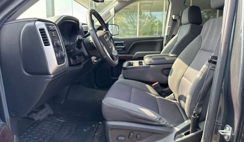 
								2017 GMC Sierra 1500 SLE full									
