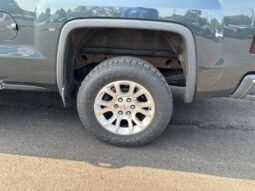 
										2017 GMC Sierra 1500 SLE full									