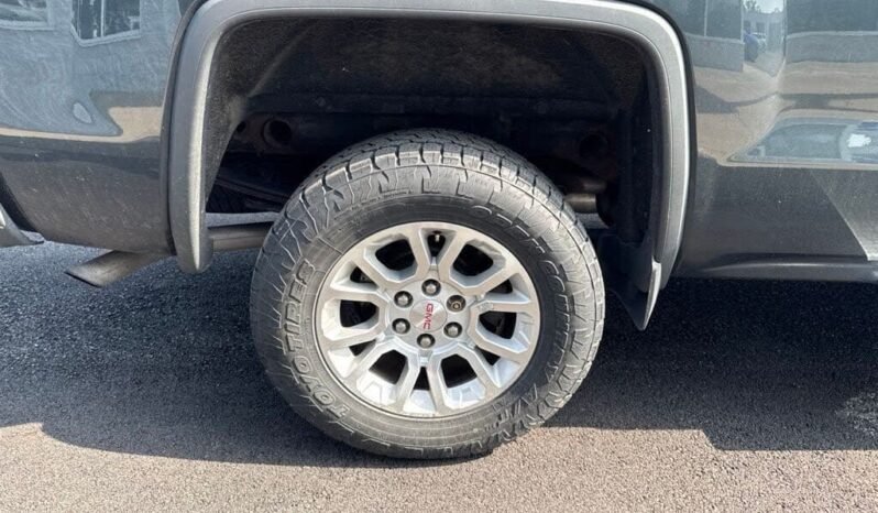 
								2017 GMC Sierra 1500 SLE full									