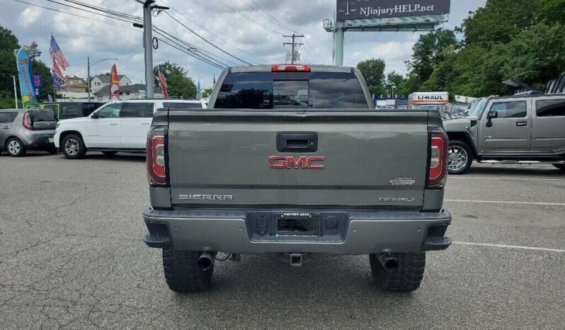 
								2017 GMC Sierra 1500 Denali full									