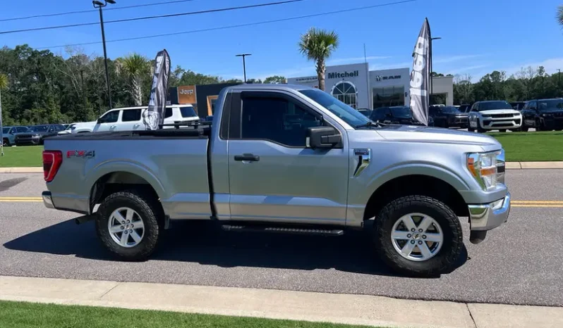 
								2021 Ford F-150 XLT full									