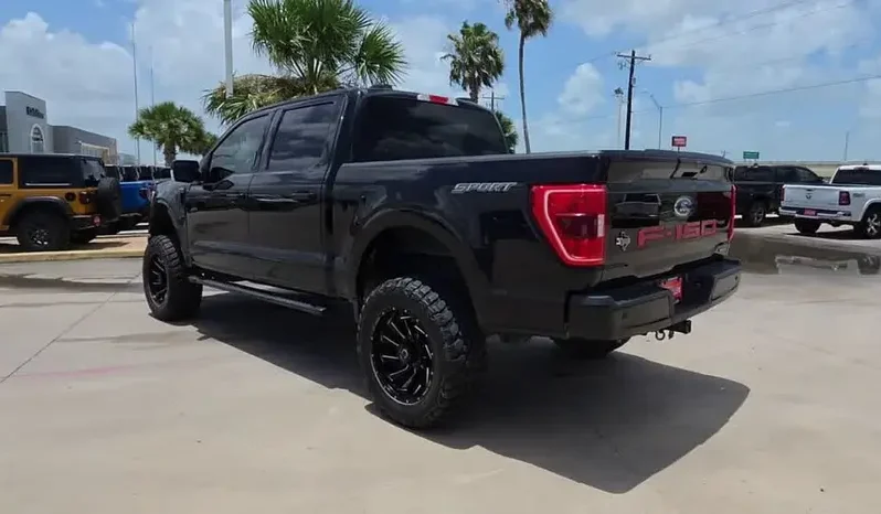 
								2022 Ford F-150 XLT full									