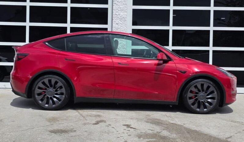 
								2022 Tesla Model Y Performance full									