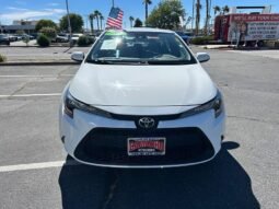 
										2022 Toyota Corolla LE full									