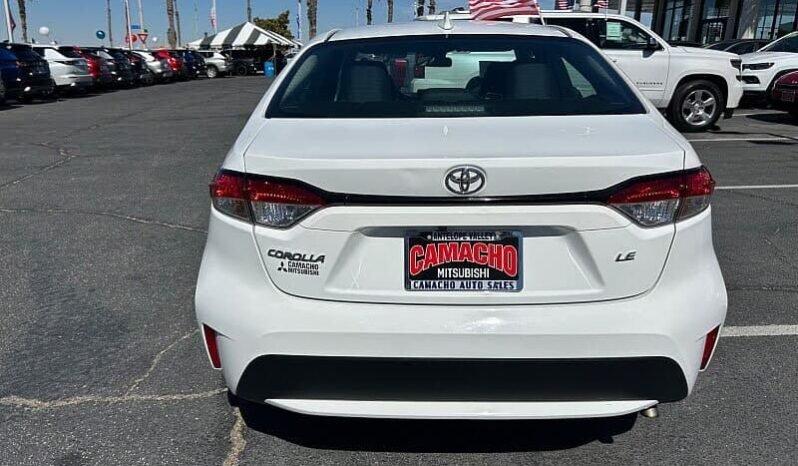 
								2022 Toyota Corolla LE full									