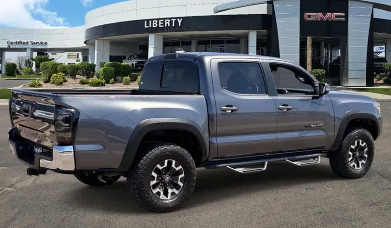 
								2022 Toyota Tacoma TRD Off-Road full									