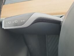 
										2023 Tesla Model Y null full									