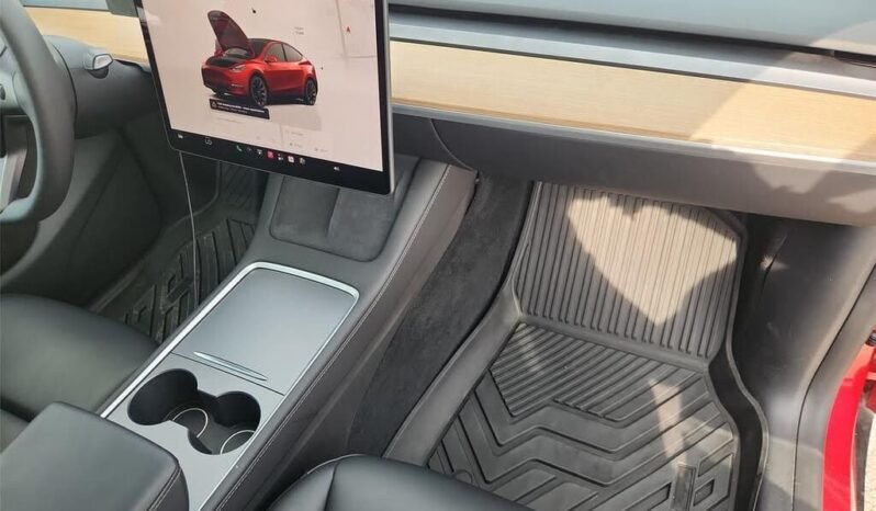 
								2023 Tesla Model Y null full									