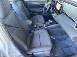 
										2023 Toyota Corolla LE full									