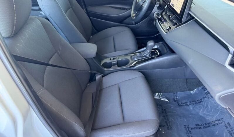 
								2023 Toyota Corolla LE full									