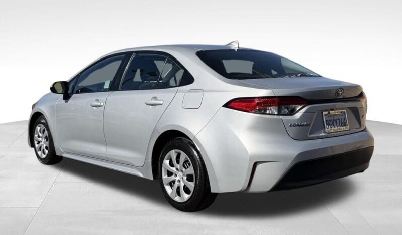 
								2023 Toyota Corolla LE full									