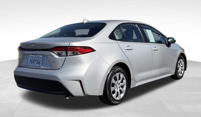 
								2023 Toyota Corolla LE full									
