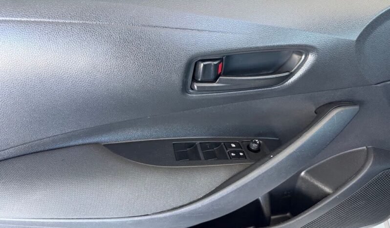 
								2023 Toyota Corolla LE full									