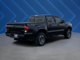 
										2023 Toyota Tacoma SR V6 full									
