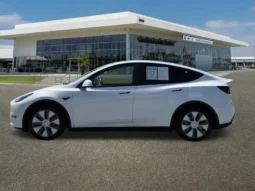 
										2024 Tesla Model Y Long Range full									