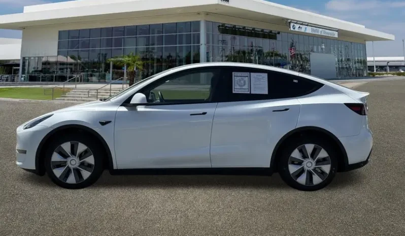 
								2024 Tesla Model Y Long Range full									