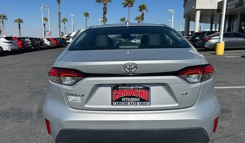
								2024 Toyota Corolla LE full									