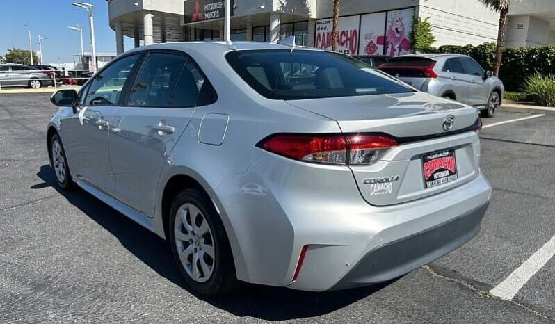 
								2024 Toyota Corolla LE full									