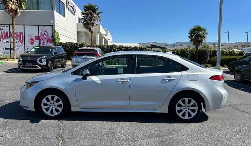 
								2024 Toyota Corolla LE full									