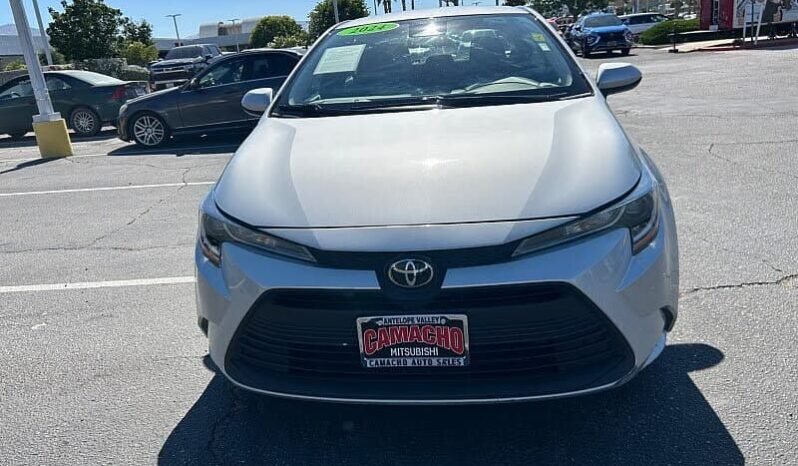 
								2024 Toyota Corolla LE full									