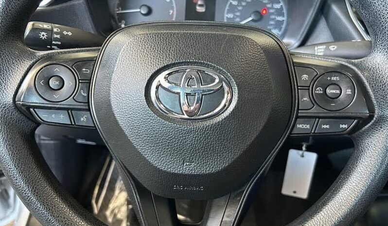 
								2024 Toyota Corolla LE full									