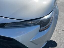 
										2024 Toyota Corolla LE full									