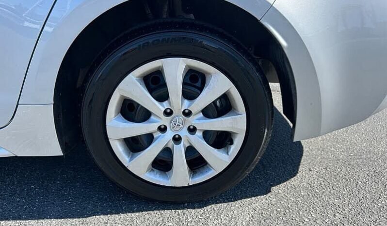 
								2024 Toyota Corolla LE full									