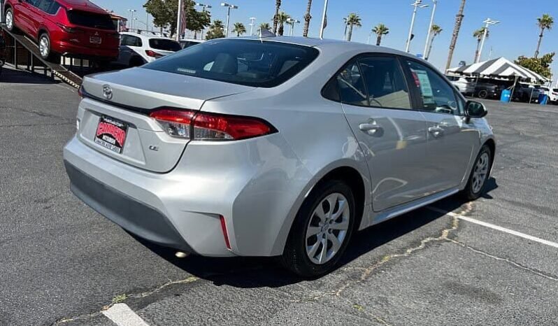 
								2024 Toyota Corolla LE full									